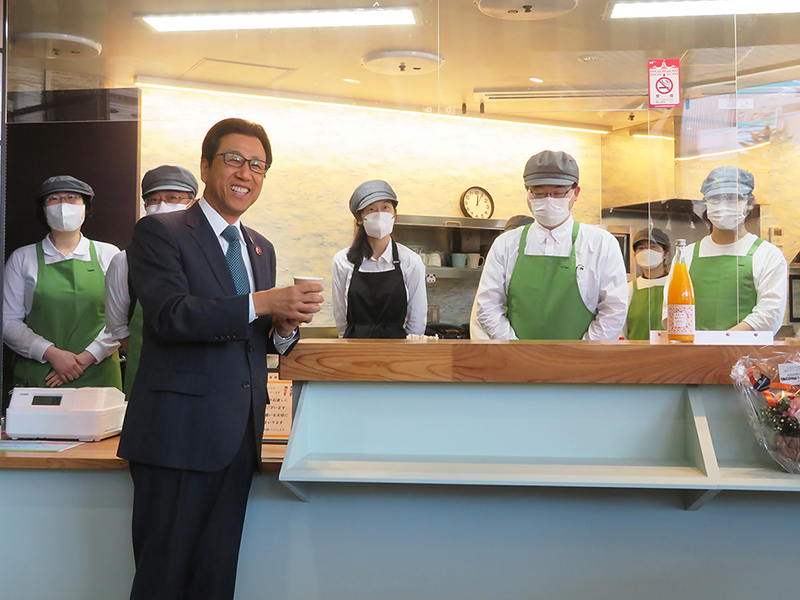 「たゆたや」障害のある人の働く場オープン　札幌市役所で元気カフェ　センター事業団石狩地域福祉事業所が運営